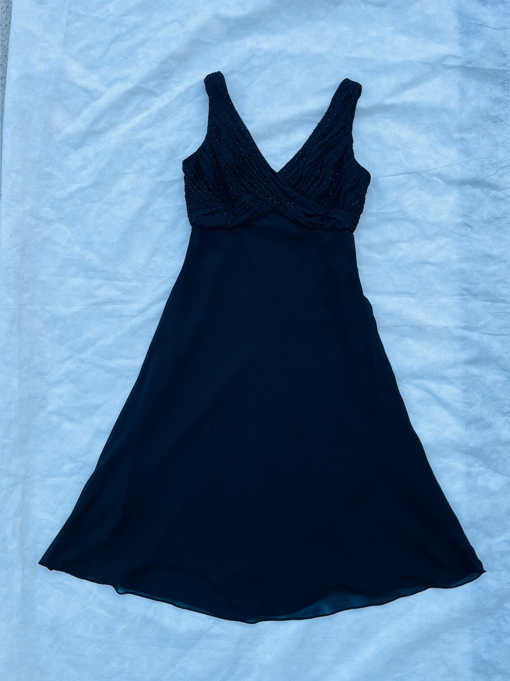 Adrianna Papell Black Chiffon Evening   Dress V-neck Size 6